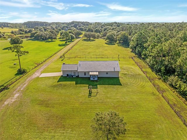 99 TRADER ROAD, Labelle, FL 33935