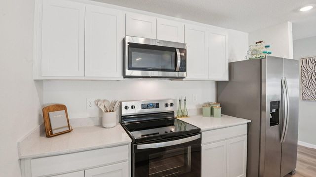 12059 ISLE ROYALE DRIVE, Hudson, FL 34669