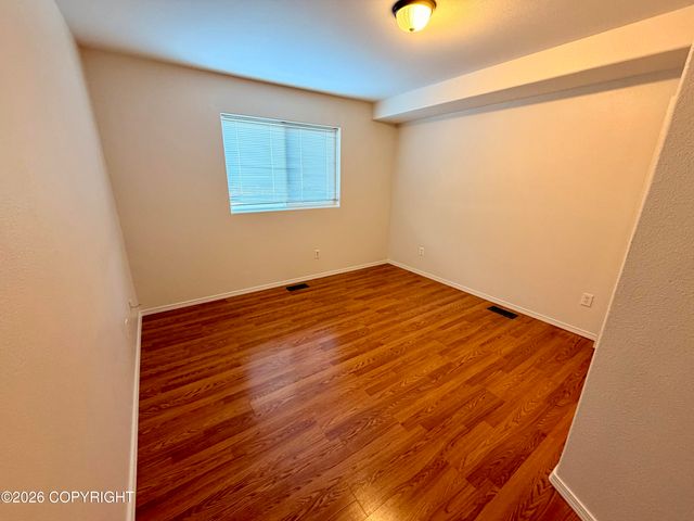 8700 Cross Pointe Loop, Anchorage, AK 99504