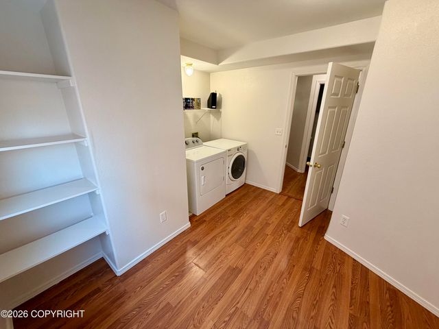 8700 Cross Pointe Loop, Anchorage, AK 99504