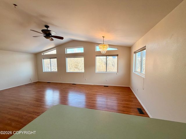 8700 Cross Pointe Loop, Anchorage, AK 99504