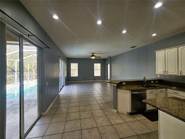 10441 GREENDALE DRIVE, Tampa, FL 33626