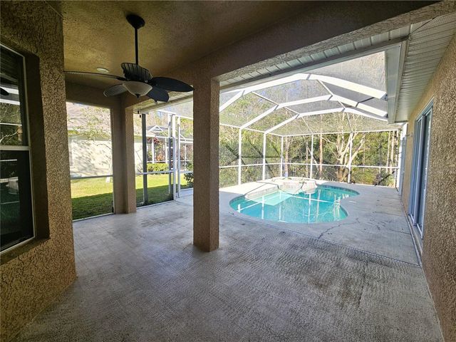 10441 GREENDALE DRIVE, Tampa, FL 33626