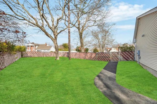 2 Martin Street, Coram, NY 11727