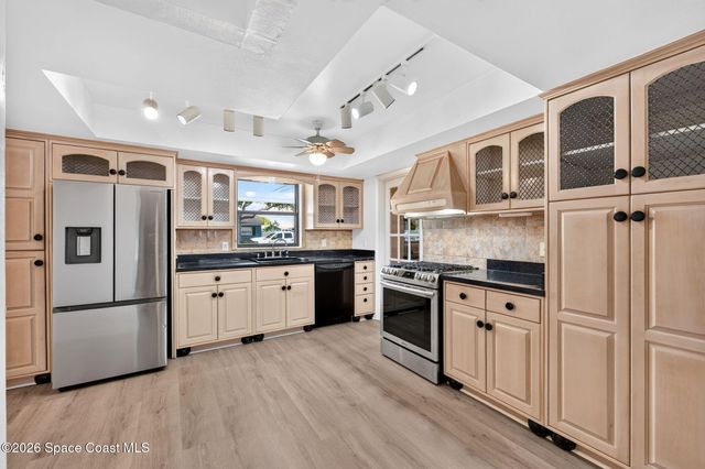 520 E Merrimac Drive, Merritt Island, FL 32952