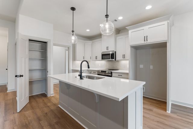 13 Ricky Lane, Greenbrier, AR 72058