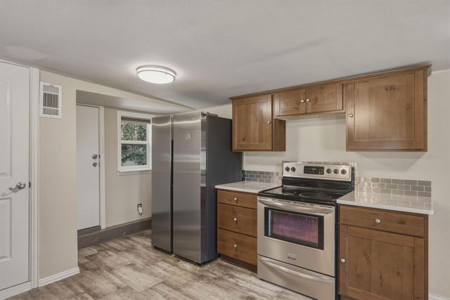 700 Park Street, Anderson, MO 64831