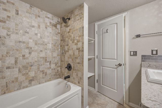 700 Park Street, Anderson, MO 64831