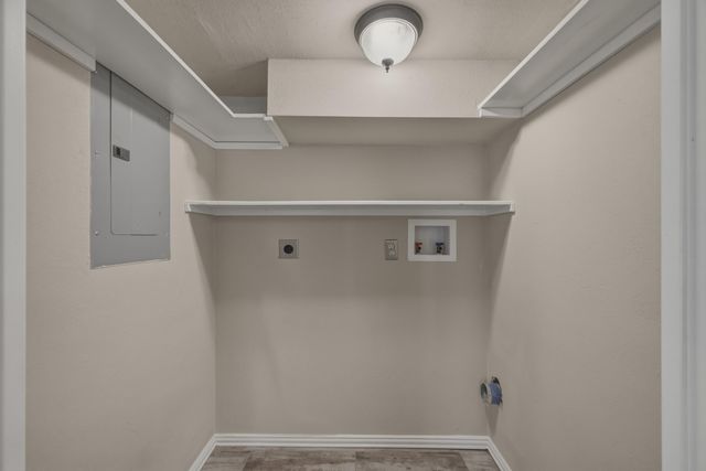 700 Park Street, Anderson, MO 64831