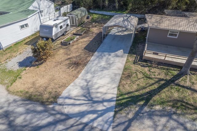 700 Park Street, Anderson, MO 64831