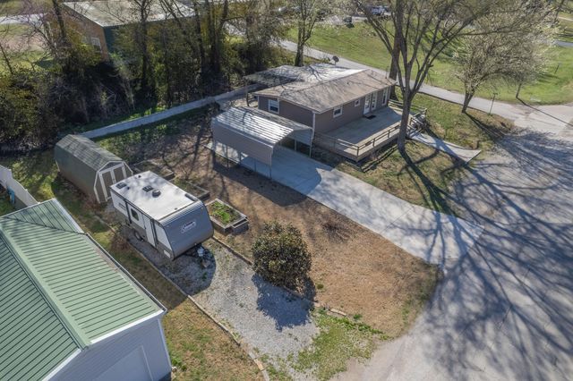 700 Park Street, Anderson, MO 64831