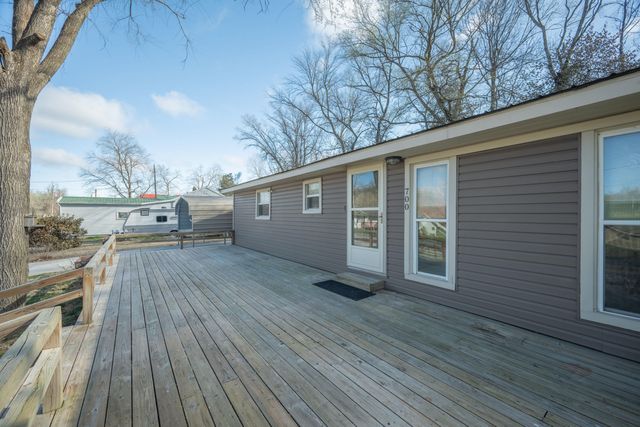 700 Park Street, Anderson, MO 64831