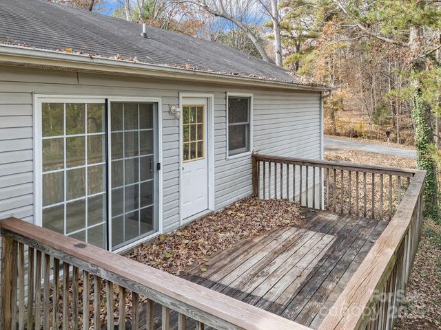 383 Woody Circle, Tryon, NC 28782