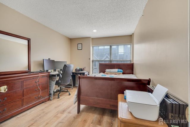 55 Guisborough Way, Edison, NJ 08820