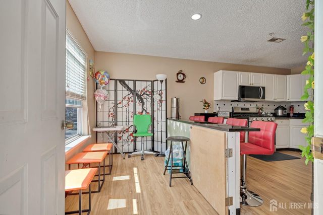 55 Guisborough Way, Edison, NJ 08820