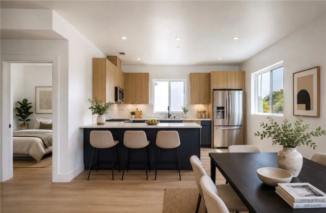 1015 Citrus Avenue 1, Los Angeles, CA 90019