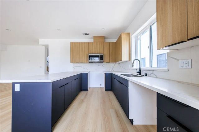1015 Citrus Avenue 1, Los Angeles, CA 90019