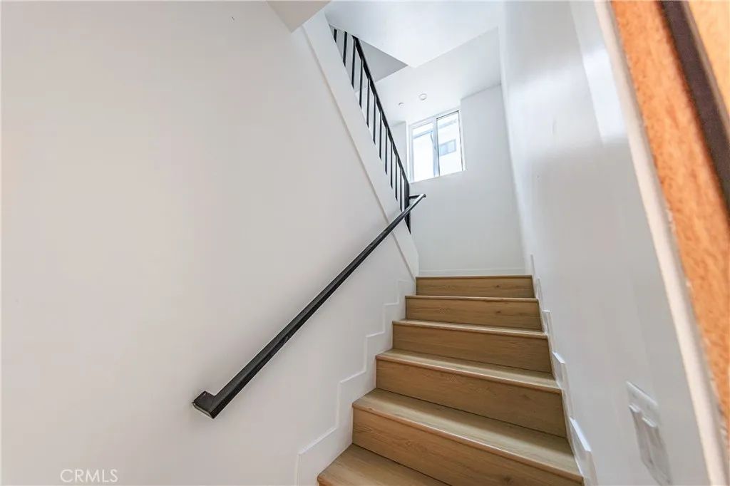 1015 Citrus Avenue 1, Los Angeles, CA 90019