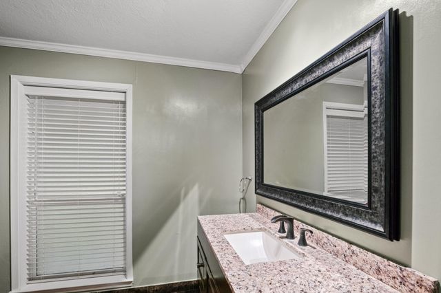 1905 Zapp Lane, Pasadena, TX 77502