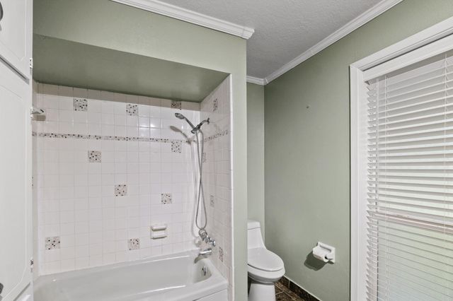 1905 Zapp Lane, Pasadena, TX 77502