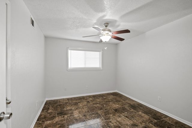 1905 Zapp Lane, Pasadena, TX 77502