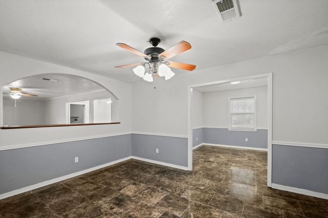 1905 Zapp Lane, Pasadena, TX 77502