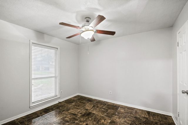 1905 Zapp Lane, Pasadena, TX 77502