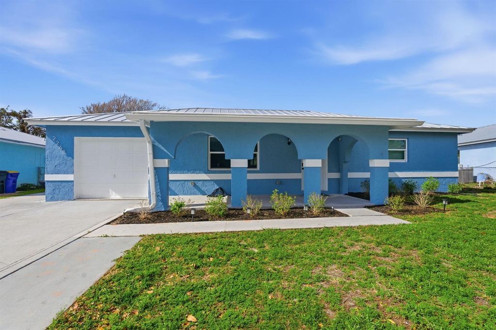 2268 NE 16th Court, Jensen Beach, FL 34957