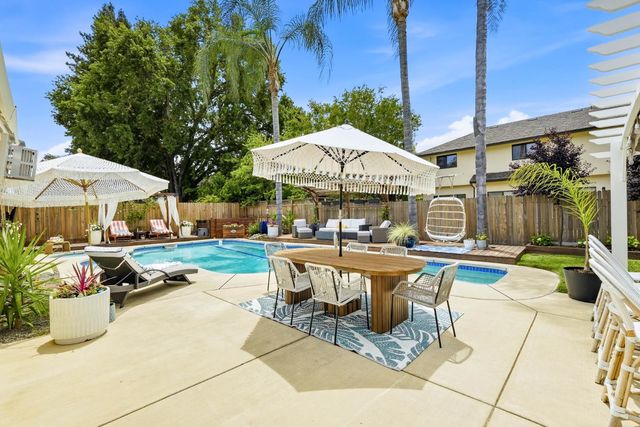 6330 Grangers Dairy Dr, Sacramento, CA 95831