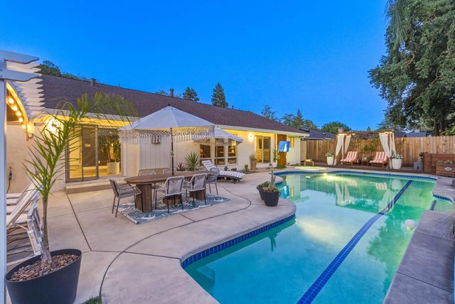 6330 Grangers Dairy Dr, Sacramento, CA 95831
