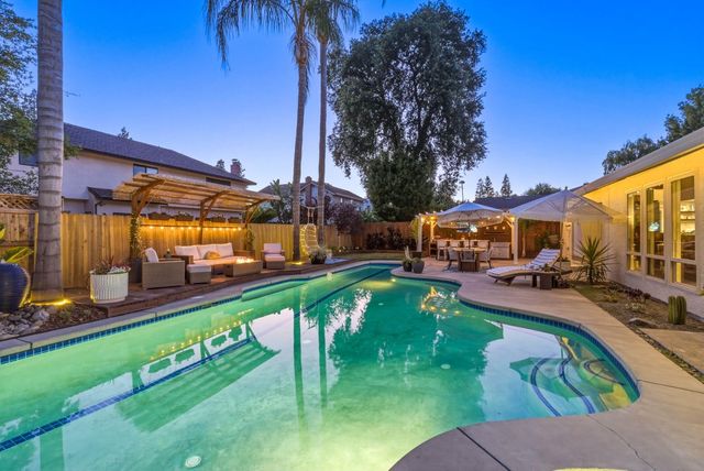 6330 Grangers Dairy Dr, Sacramento, CA 95831