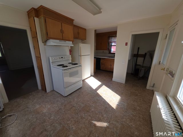 44 Maple Avenue, Windsor, CT 06095