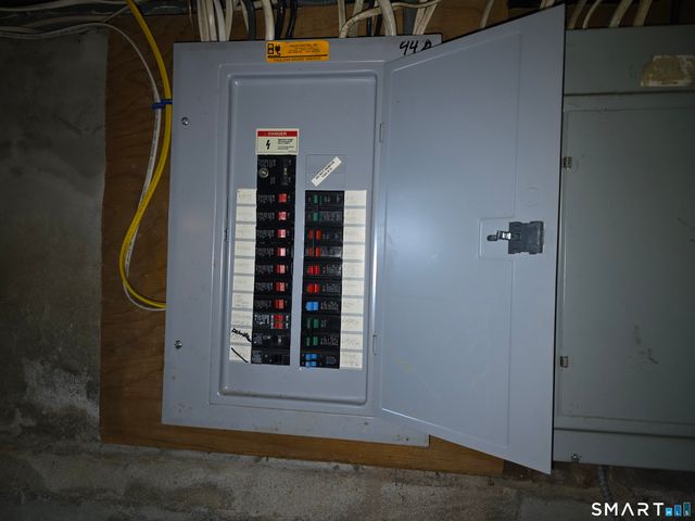 44 Maple Avenue, Windsor, CT 06095