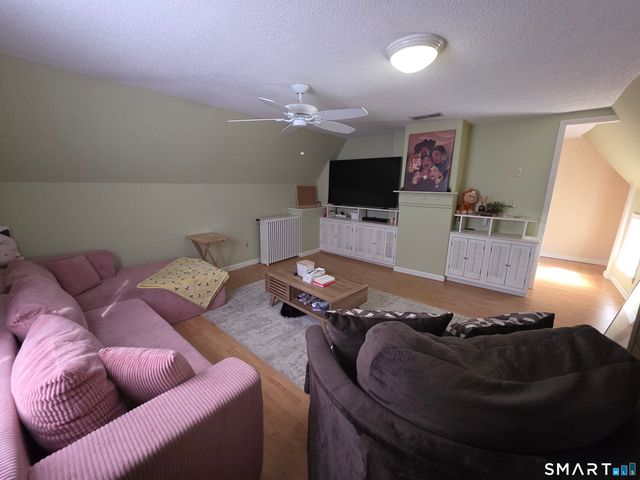 44 Maple Avenue, Windsor, CT 06095