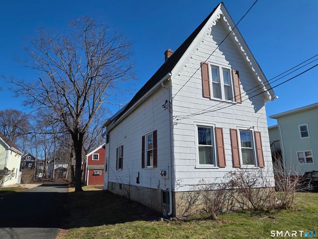 44 Maple Avenue, Windsor, CT 06095