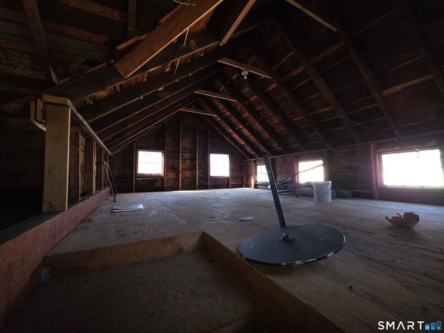 44 Maple Avenue, Windsor, CT 06095