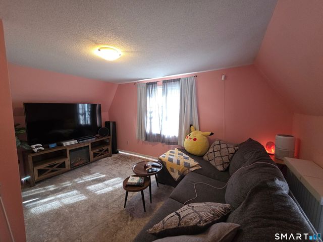 44 Maple Avenue, Windsor, CT 06095