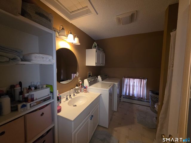 44 Maple Avenue, Windsor, CT 06095