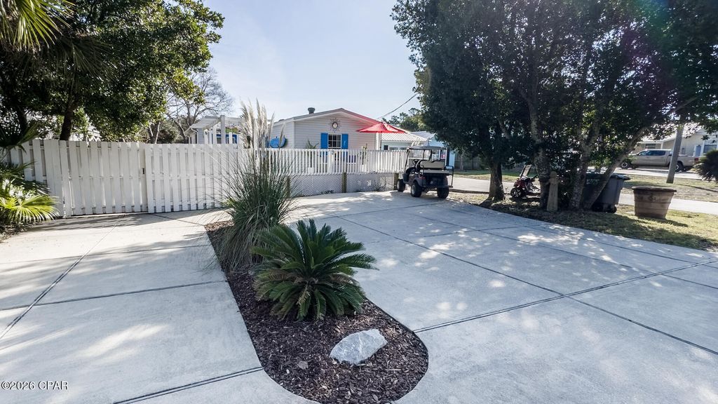 Image 4 of property listing at 330 Shasta Street, Panama City Beach, FL 32413