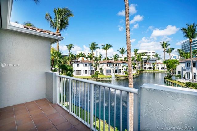 20824 NE 30th Place, Aventura, FL 33180
