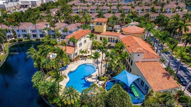 20824 NE 30th Place, Aventura, FL 33180