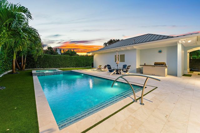 17392 SE Conch Bar Avenue, Tequesta, FL 33469