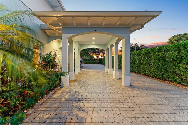 17392 SE Conch Bar Avenue, Tequesta, FL 33469