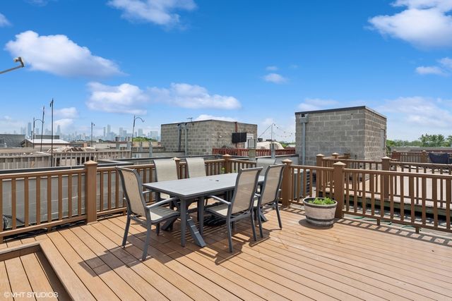 2142 W Division Street 2, Chicago, IL 60622