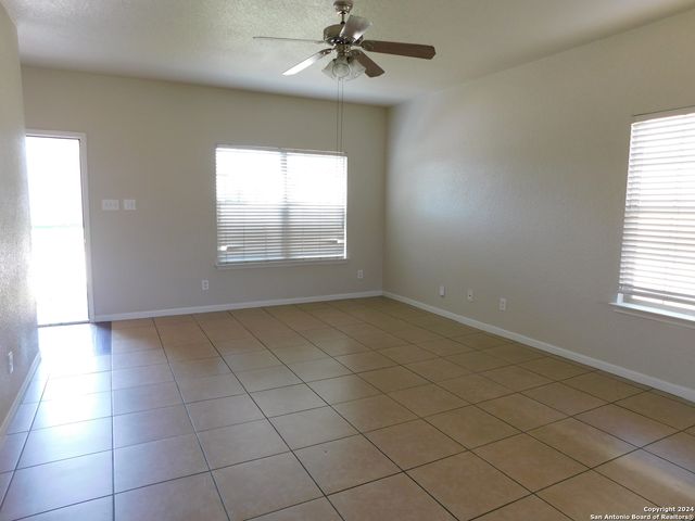 6207 Hazel Valley St, San Antonio, TX 78242