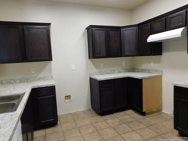 6207 Hazel Valley St, San Antonio, TX 78242