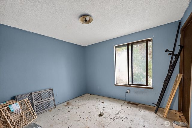 5205 59th Court SW, Olympia, WA 98512