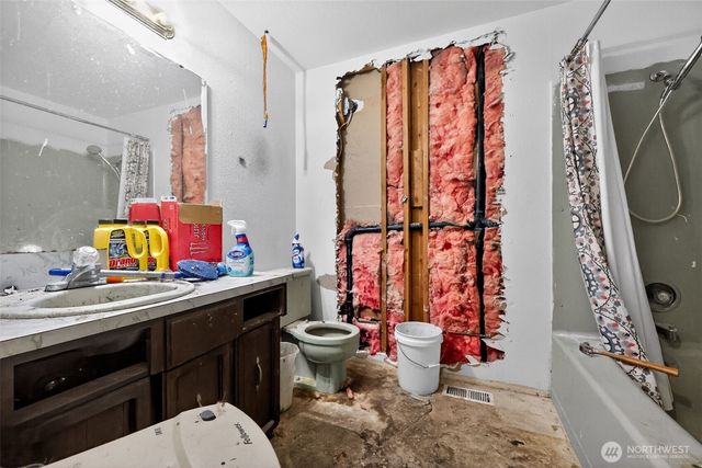 5205 59th Court SW, Olympia, WA 98512