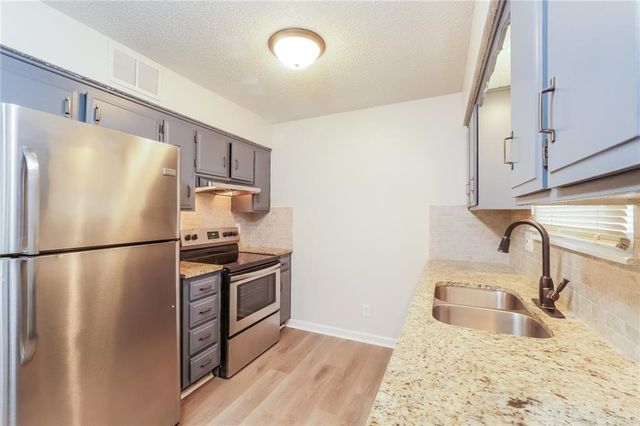 2218 64th Terrace, Kansas City, MO 64151