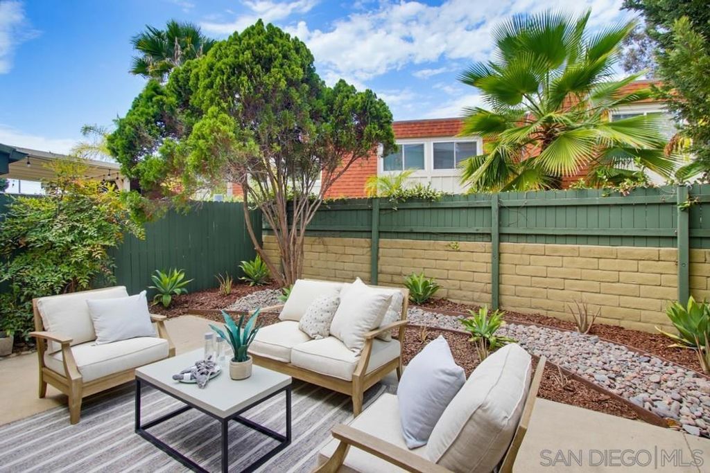 7200 Melody Lane 2, La Mesa, CA 91942 — exterior